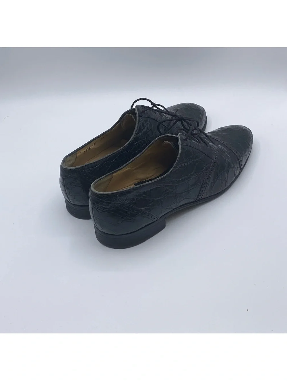 Mauri Black Oxfords with Wingtip Design